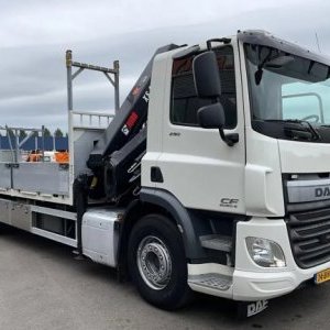 foto 4x2 Platform DAF + Hiab Crane 20t