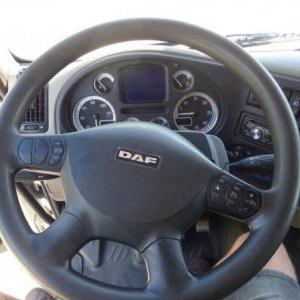 foto 15t DAF LF 55.220 + HMF 735