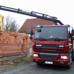 foto 6x2 DAF 6.5m with crane+ 18t trailer