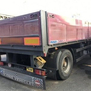 foto 6x2 DAF 6.5m with crane+ 18t trailer